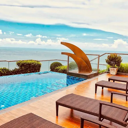 The Peak Towers Pattaya Apartment Exterior photo