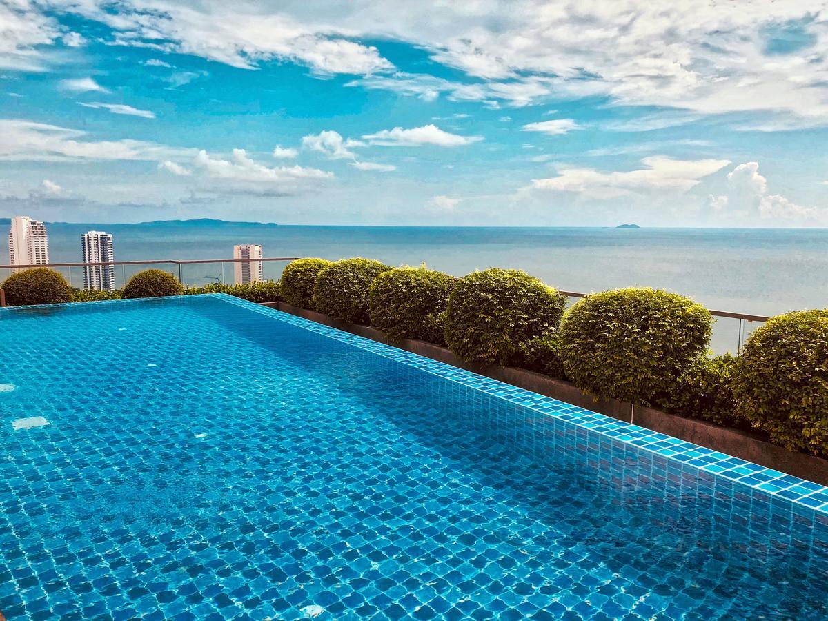 The Peak Towers * Pattaya